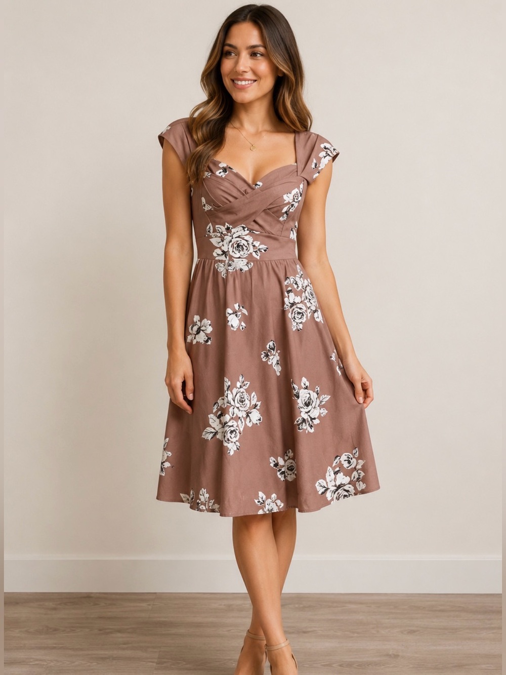 NEW! Stop Staring! Dress Alicia Estrada Floral Taupe Sweetheart Neck Size Small